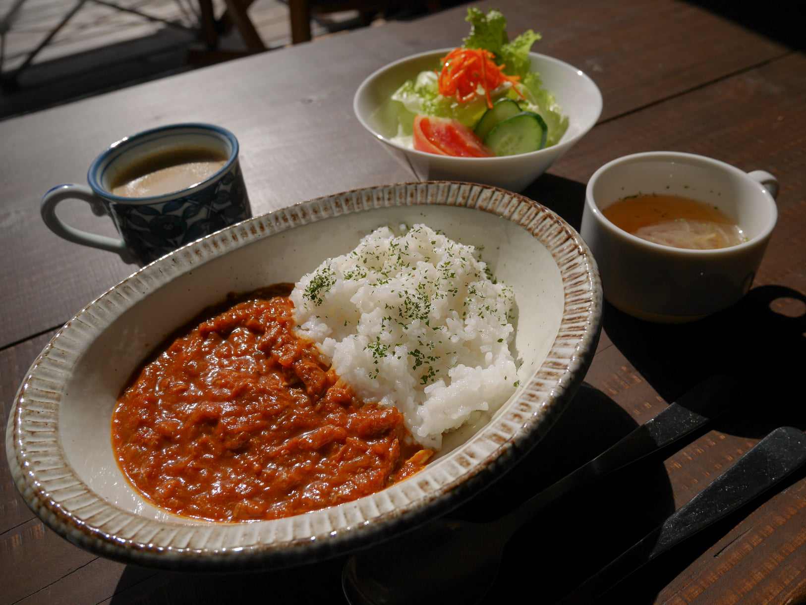 里山カフェsouのスパイスチキンカレー